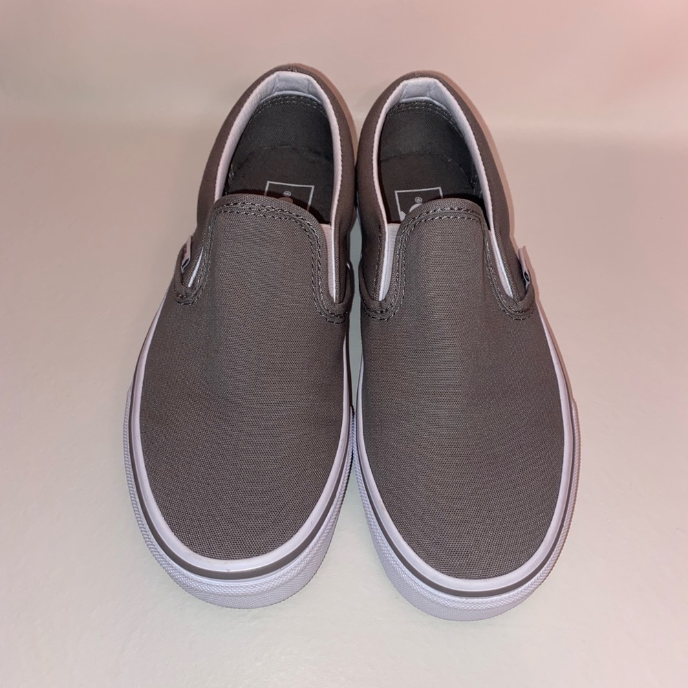 *GREAT* Vans Classic Slip On Charcoal Gray Womens 6.5 (Mens 5) Gray Skate Shoes